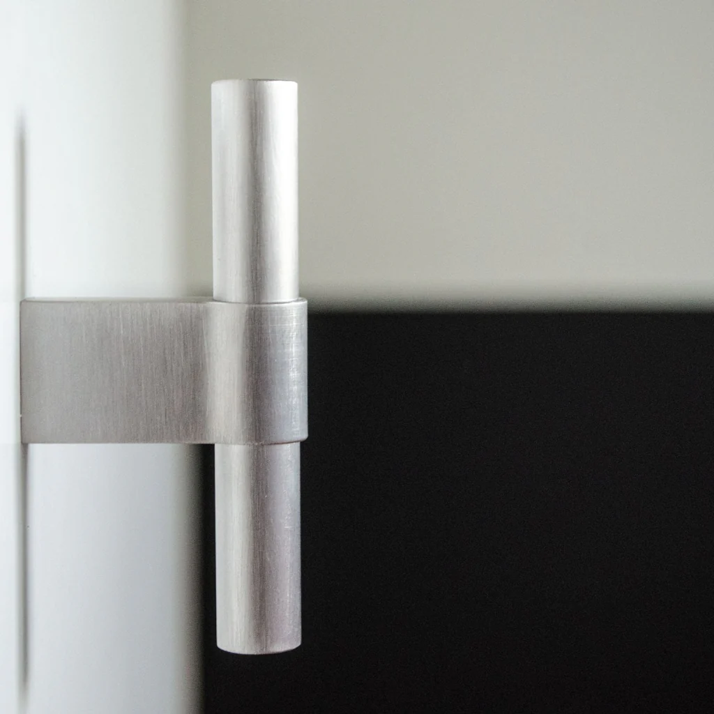 Line Big Knob - Image 13